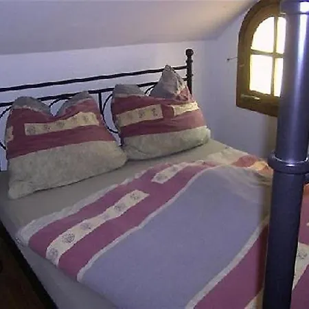 Sleeps 9 Pool Wifi Nyaraló