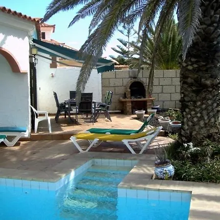 Sleeps 9 Pool Wifi *